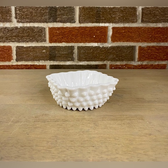 VTG FENTON 1960’s 4 inch Square Milk Glass Hobnail Ruffled Decorative Candy Dish - Picture 1 of 7